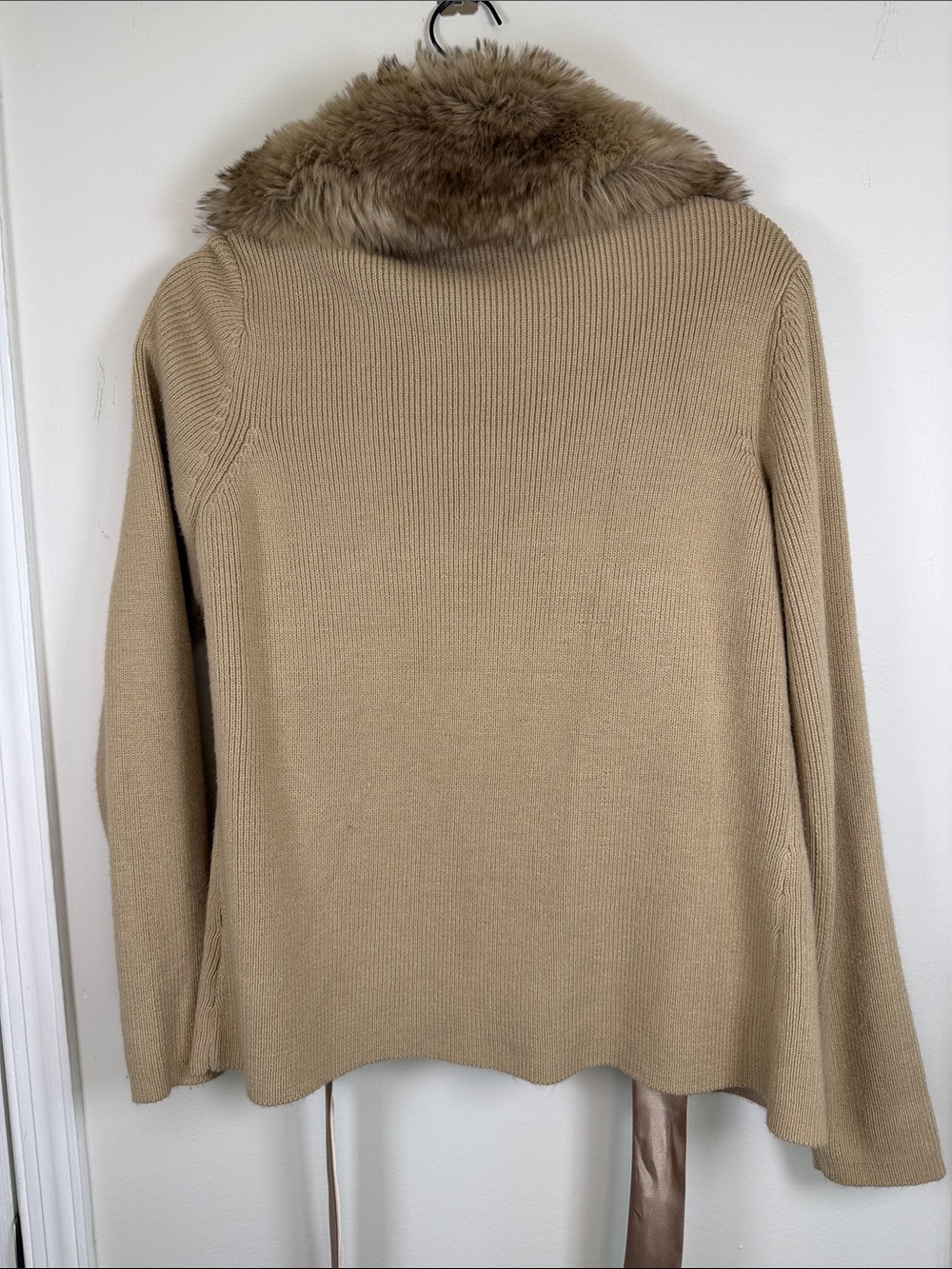 Croft & Barrow Removable Faux Fur Collar Tie Front Cardigan Sweater Medium Beige - Picture 6 of 9